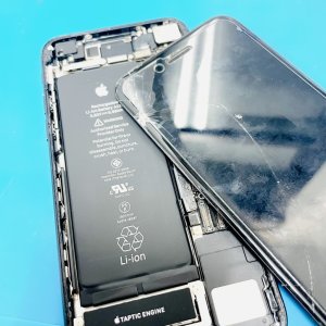 iPhoneSE2　フロントパネル交換修理