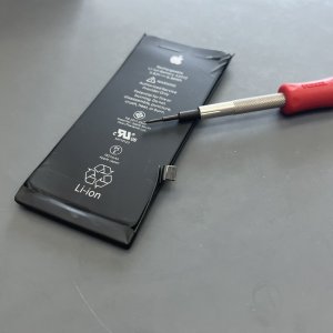 iPhone8 バッテリー交換