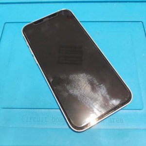 iPhone12　ライトニング修理