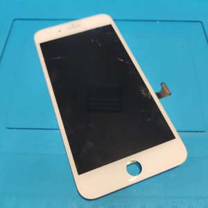 iPhone8Plus パネル交換