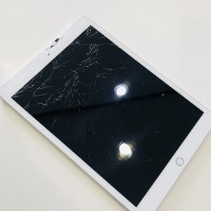 iPad6 フロントパネル交換