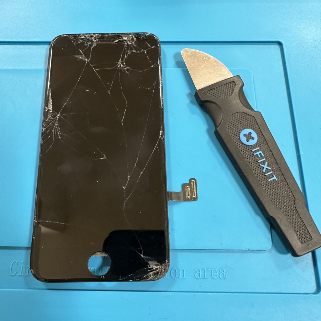 iPhoneSE2 パネル交換