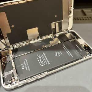 iPhone8 バッテリー交換