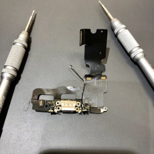 iPhone7 ライトニングコネクタ交換