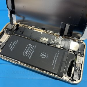 iPhone7 バッテリー交換
