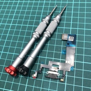 iPhoneXR ライトニング交換