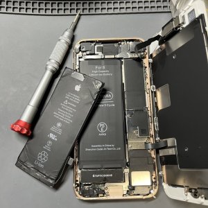 iPhone8 バッテリー交換