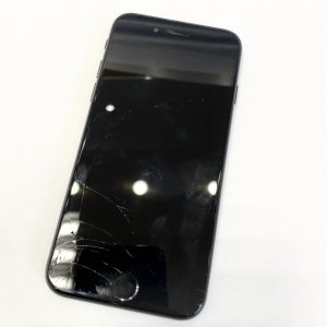 iPhone SE3 液晶交換