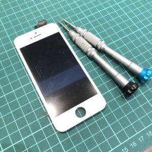 iPhoneSE 第1世代 液晶交換