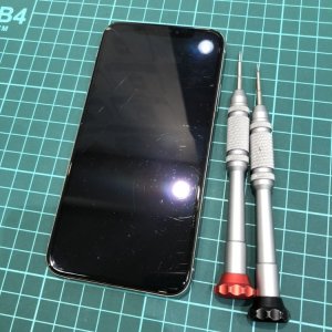iPhoneXS 液晶交換