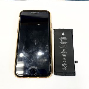 iPhone 8 バッテリー交換