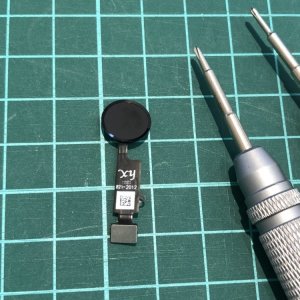 iPhone8+ ホームボタン交換