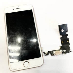 iPhone 8 ライトニング交換