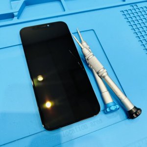 iPhone12 パネル交換