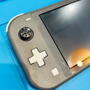 任天堂Switch Lite ステック修理