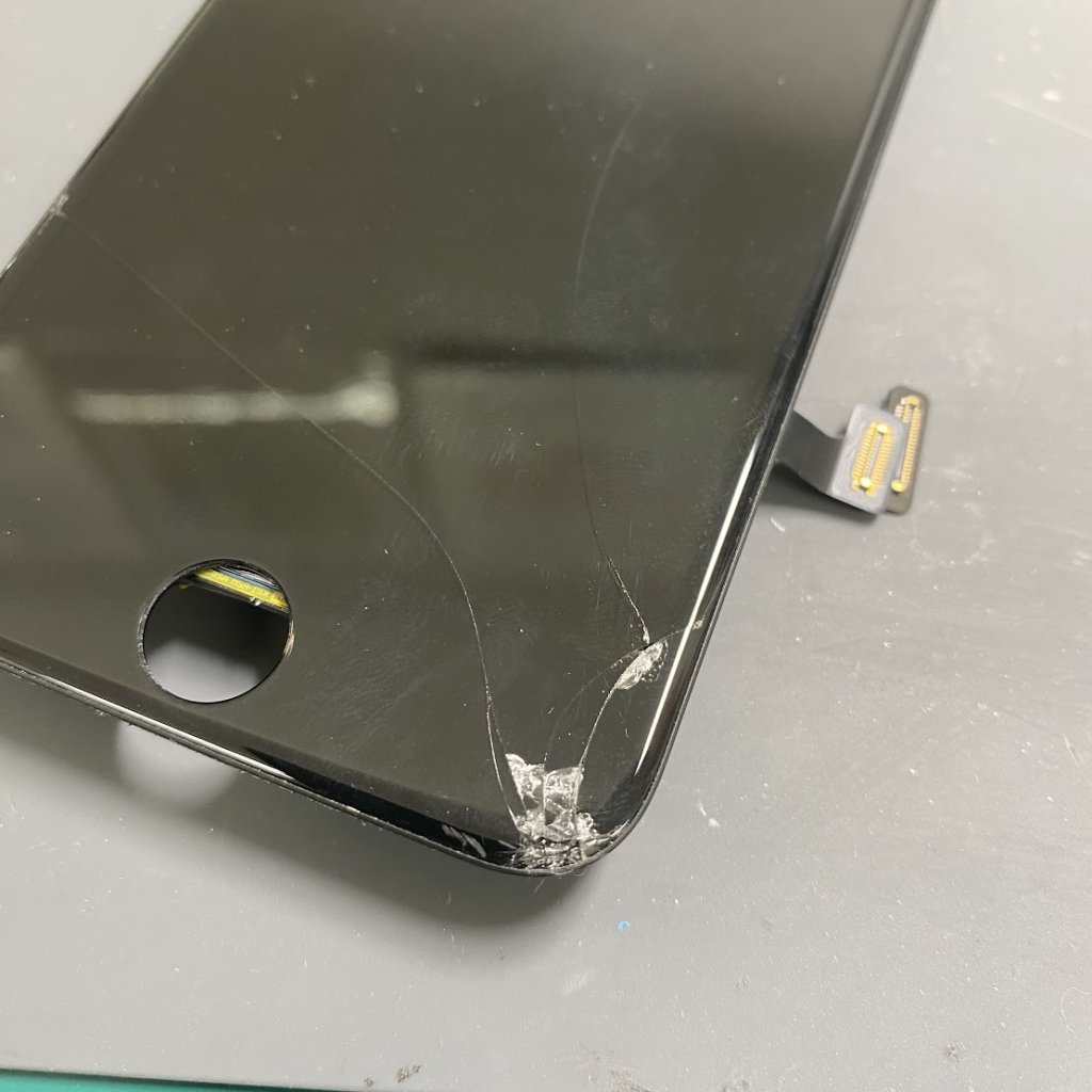 iPhoneSE2 フロントパネル交換