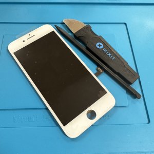 iPhone8 パネル交換