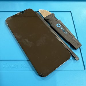 iPhone12 パネル交換