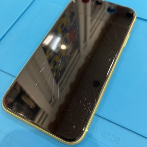 iPhone11（アイフォン11）パネル交換