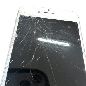 iPhone8 フロントパネル交換