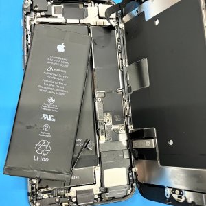 iPhone8 バッテリー交換