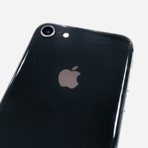 iPhone8 アウトカメラガラス交換修理