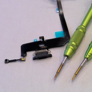 iPhoneXS ライトニング修理