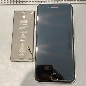 iPhone8 バッテリー交換修理 即日 早い