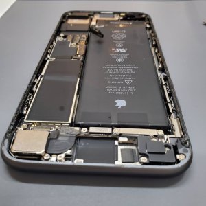 iPhone8 バッテーリー交換
