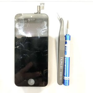iPhone SE(第1世代)パネル交換