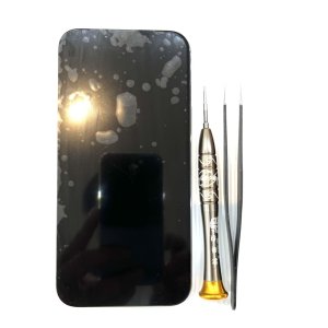 iPhone13ProMax 液晶パネル交換