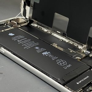 iPhone8 バッテリー交換