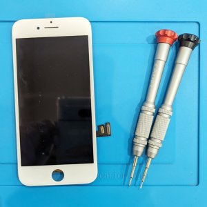 iPhone8(アイフォン8)フロントパネル修理
