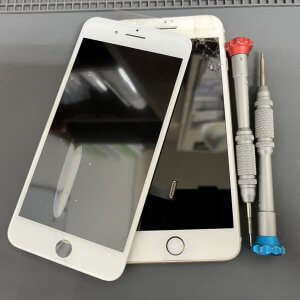 iPhone7Plus 液晶交換