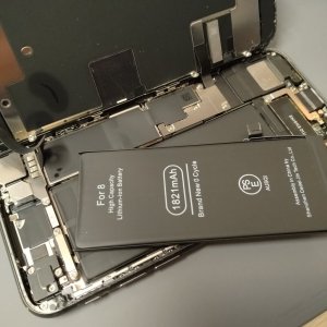 iPhone8 バッテリー交換