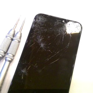 iPhone11 フロントパネル交換