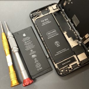 iPhoneSE2 バッテリー交換修理 即日