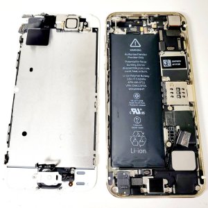 iPhone5S バッテリー交換