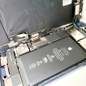 iPhone12 バッテリー交換
