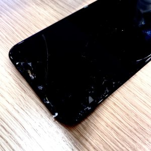 iPhone11 液晶交換