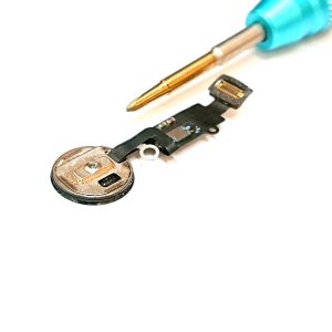 iPhone8 ホームボタン修理