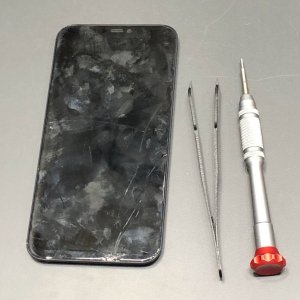 iPhone11 フロントパネル交換
