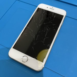 iPhone6 フロントパネル交換