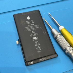 iPhone12 バッテリー交換