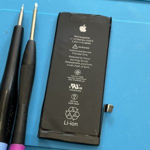iPhone8 バッテリー交換