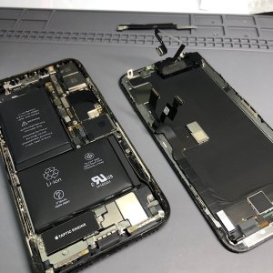 iPhoneX 雨中使用 液晶交換