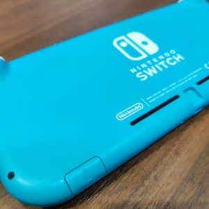 Nintendo Switch Lite ニンテンドースイッチライト SDカード修理