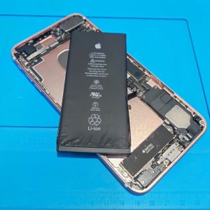 iPhone7+ バッテリー交換修理