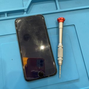 iPhoneXR ライトニング修理