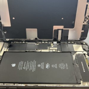 iPhone8Plus バッテリー交換